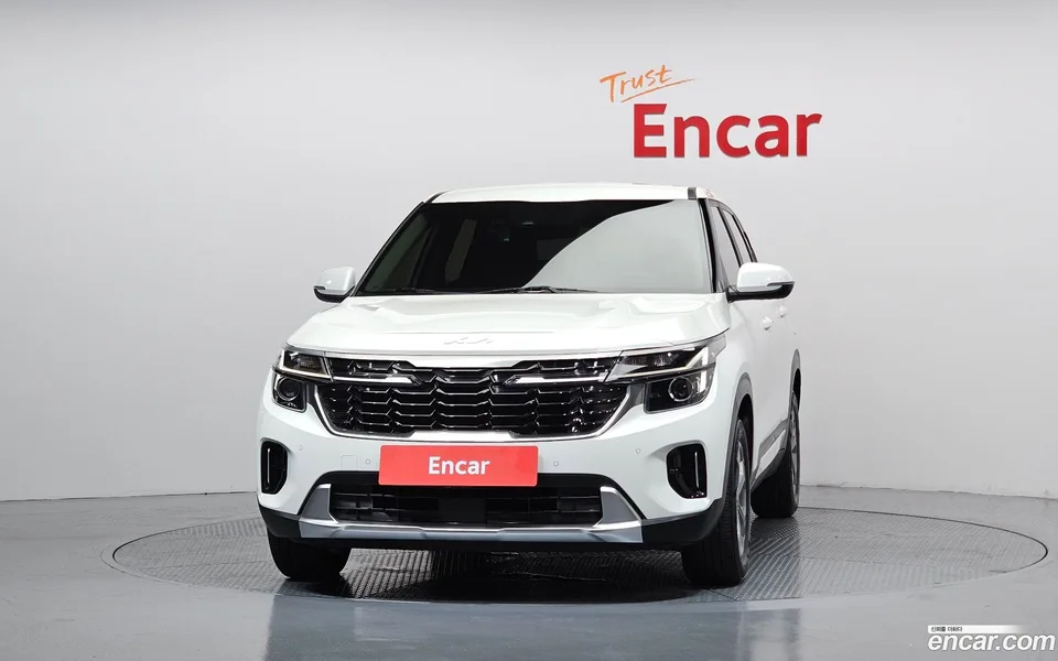 Kia Seltos 2.0 2WD 2023 — thumbnail 3
