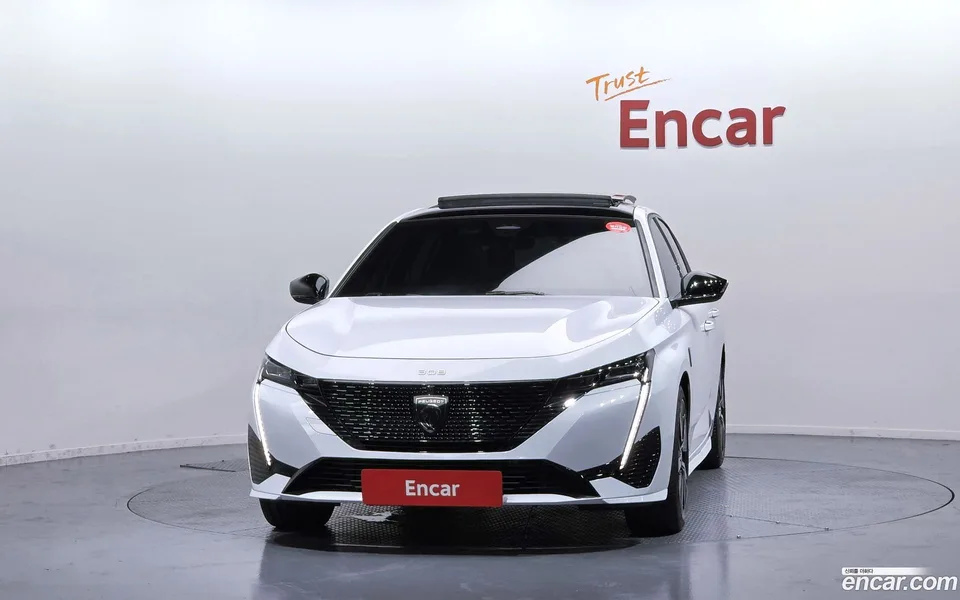 Peugeot 308 1.2 GT 2024 — thumbnail 3