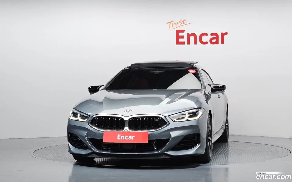 BMW 8 Series M850i xDrive 2022 — thumbnail 3