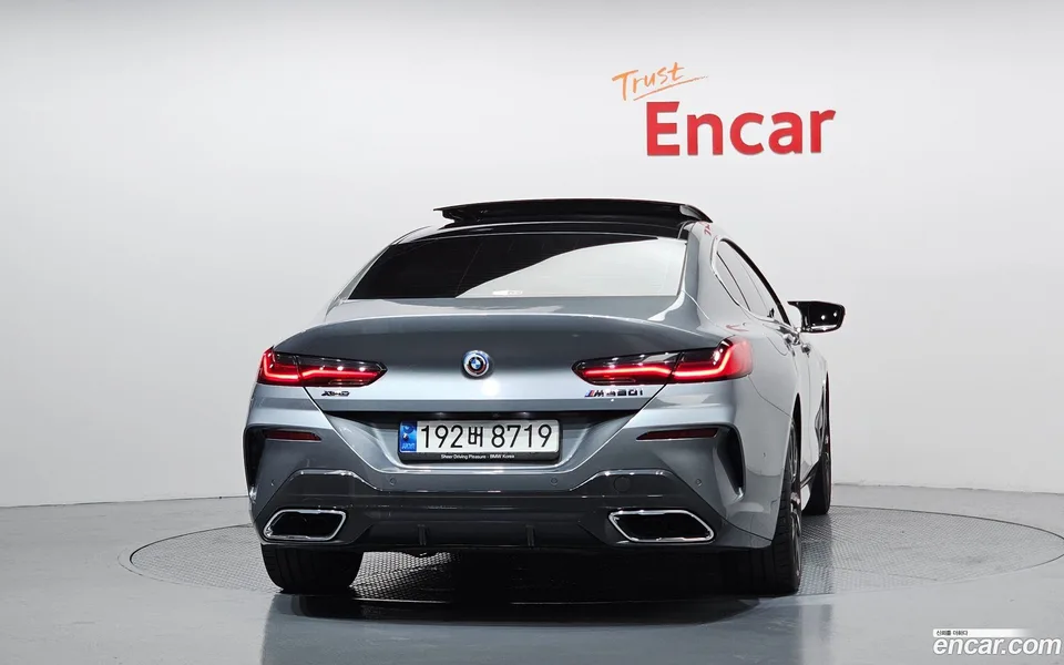 BMW 8 Series M850i xDrive 2022 — thumbnail 4
