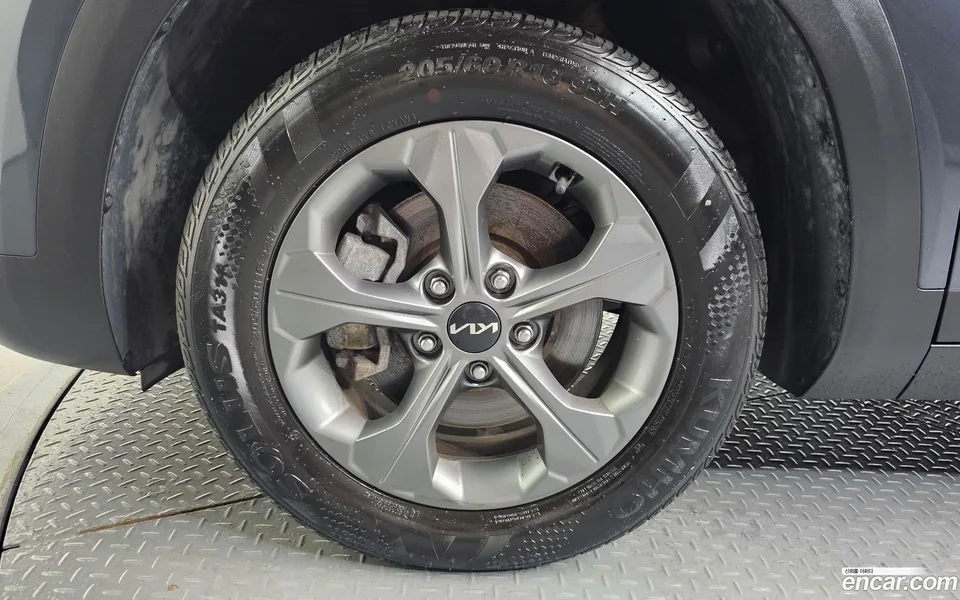Kia Seltos 1.6 2WD 2024 — thumbnail 2