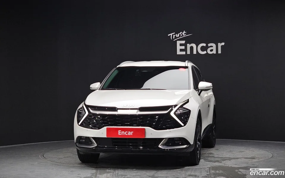 Kia Sportage Hybrid 2WD 2023 — миниатюра 3