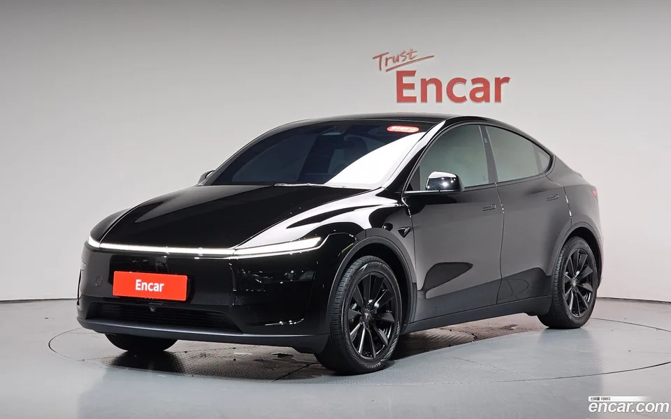 Tesla Model Y RWD 2026 — photo 1, buy with delivery to Moscow