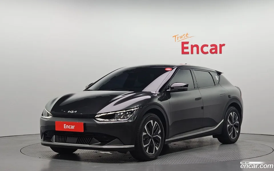 Kia EV6 2022 — photo 1, buy with delivery to Moscow