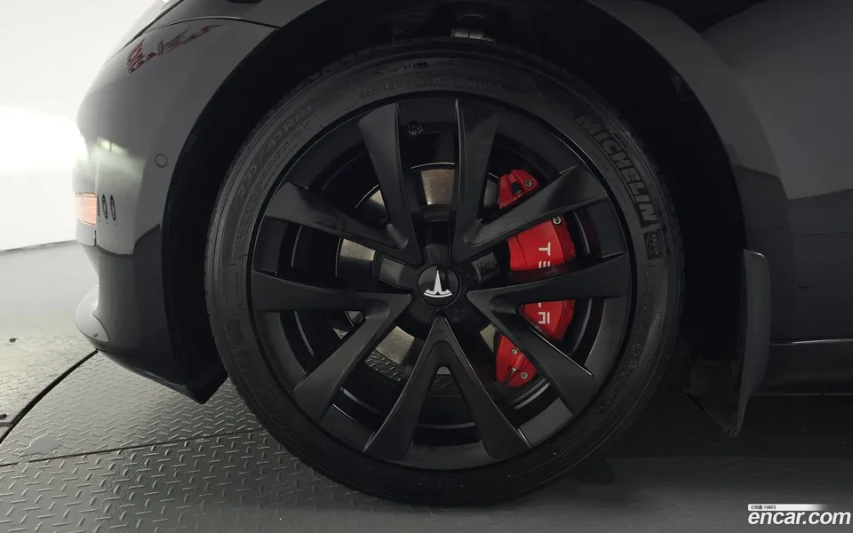 Tesla Model 3 AWD 2022 — thumbnail 2