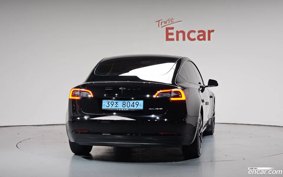 Tesla Model 3 AWD 2022 — thumbnail 4