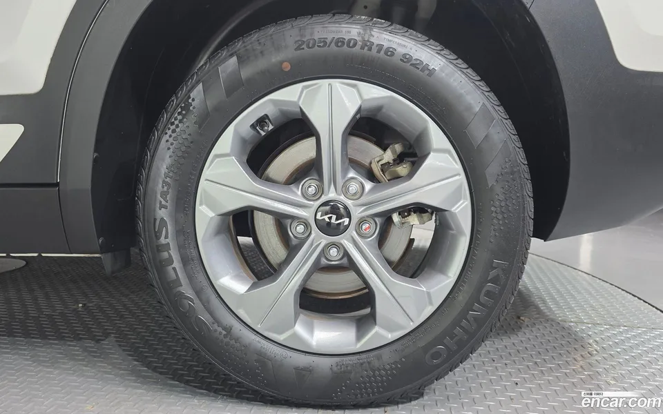 Kia Seltos 2.0 2WD 2023 — thumbnail 5