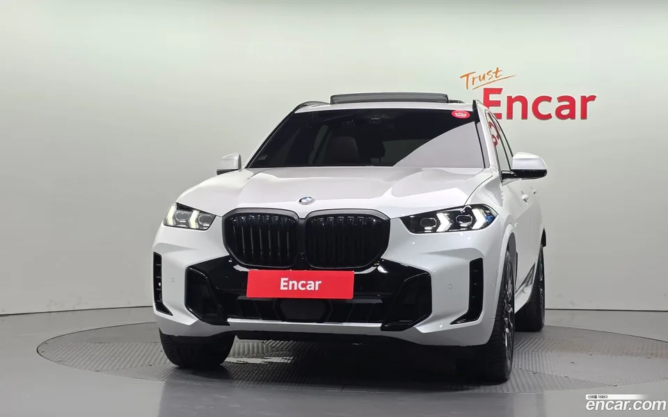 BMW X5 xDrive 40i M 2025 — thumbnail 3