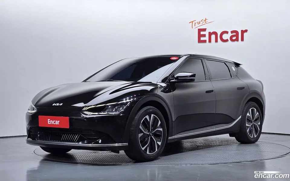 Kia EV6 2022 — photo 1, buy with delivery to Moscow