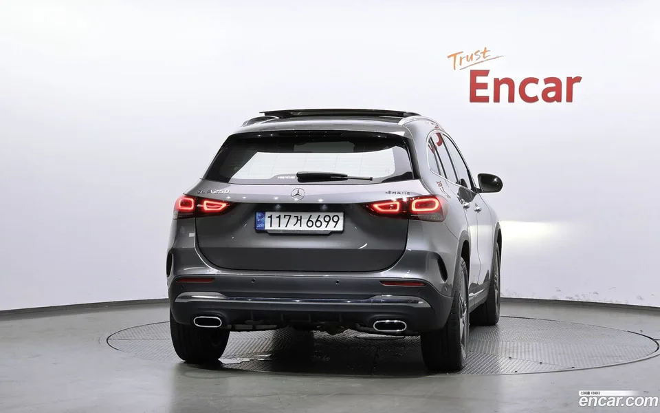 Mercedes-Benz GLA-Class GLA250 4MATIC 2022 — thumbnail 4