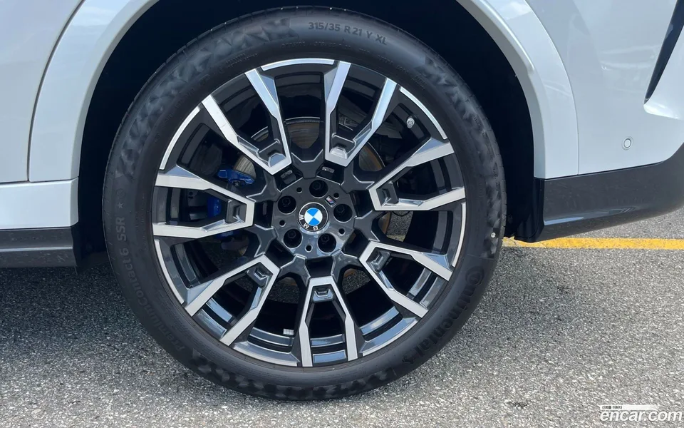 BMW X6 xDrive40i M 2024 — thumbnail 2