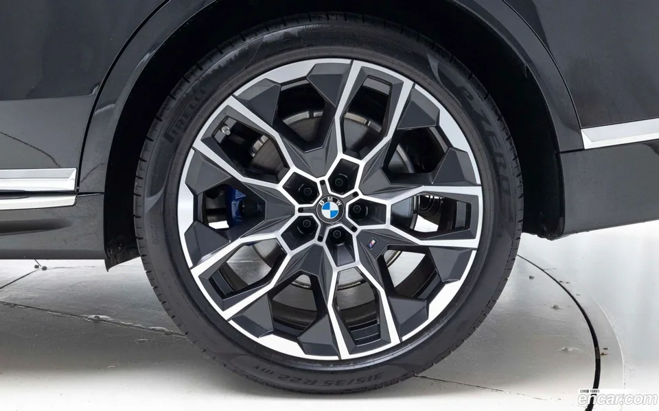 BMW X7 xDrive 40i M 6 2026 — thumbnail 2