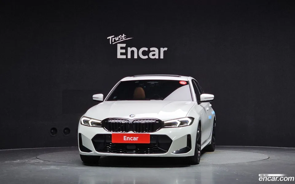 BMW 3 Series 320i M 2025 — thumbnail 3
