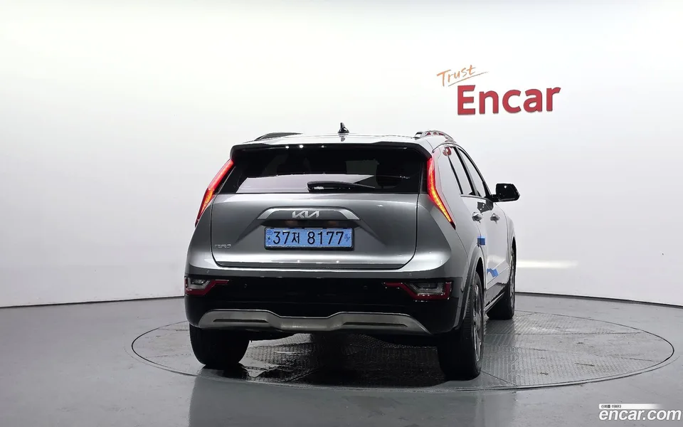 Kia Niro EV 2023 — thumbnail 4