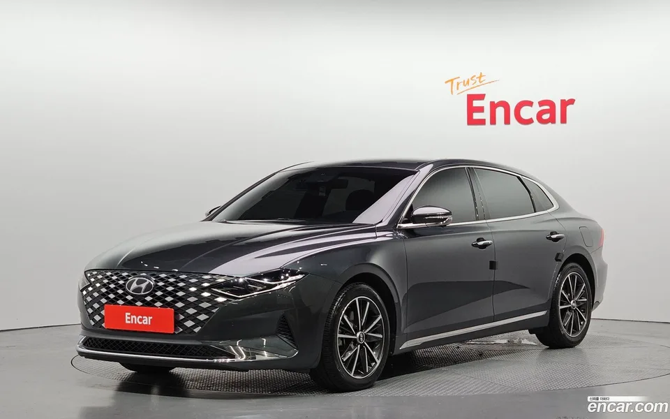 Hyundai Grandeur IG 2.5 2022 — photo 1, buy with delivery to Moscow