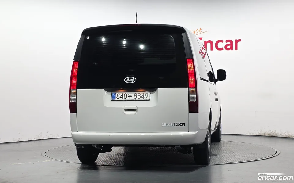Hyundai Staria 3 2025 — thumbnail 4