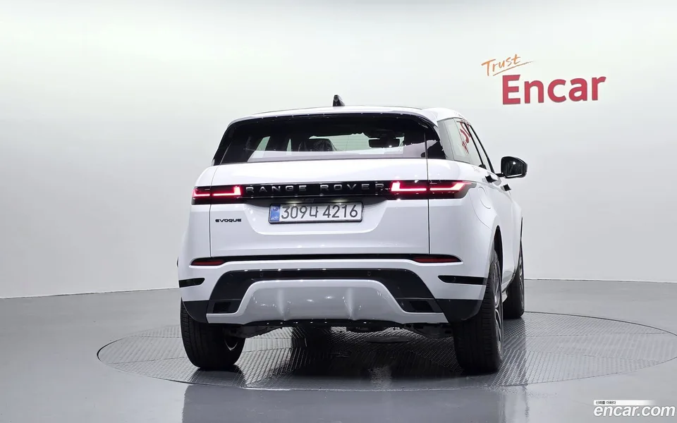 Land Rover Range Rover Evoque P250 SE 2026 — thumbnail 4