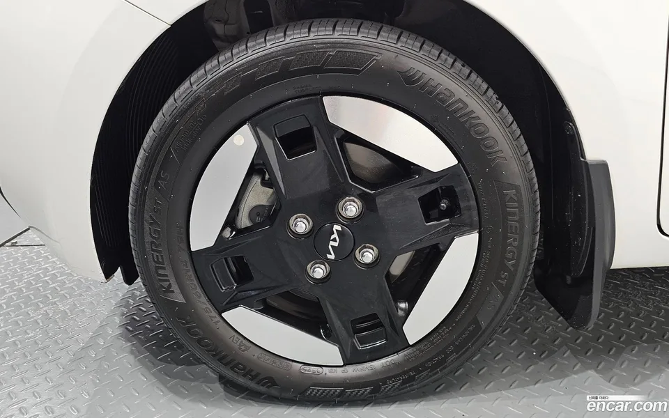 Kia Ray EV 2023 — thumbnail 2