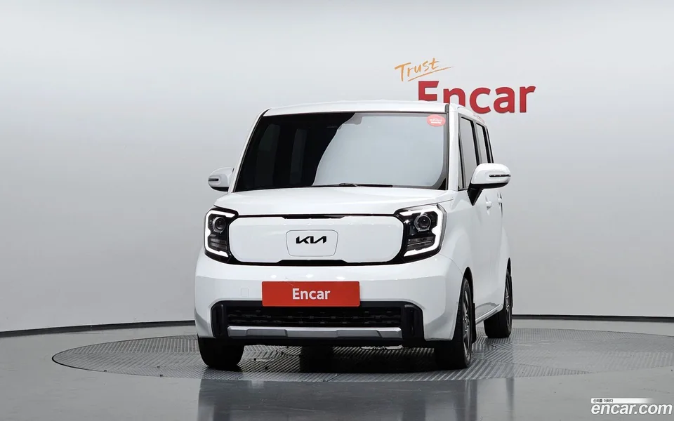 Kia Ray EV 2023 — thumbnail 3