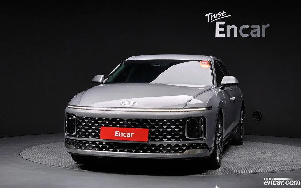 Hyundai Grandeur 2.5 2WD 2023 — thumbnail 3