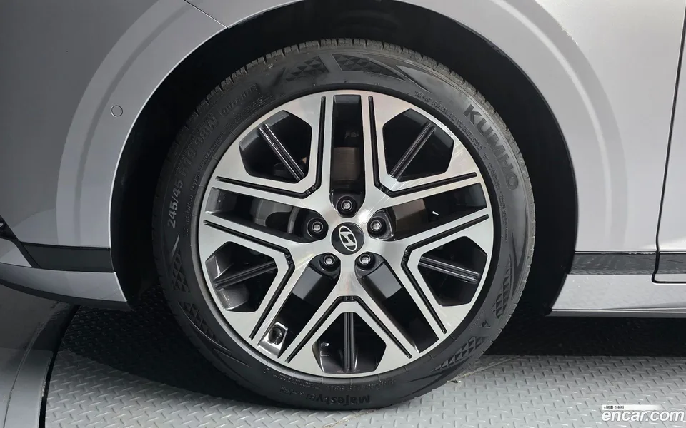 Hyundai Grandeur 2.5 2WD 2023 — thumbnail 5