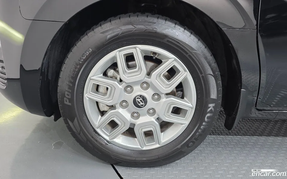 Hyundai Staria 5 2024 — thumbnail 5