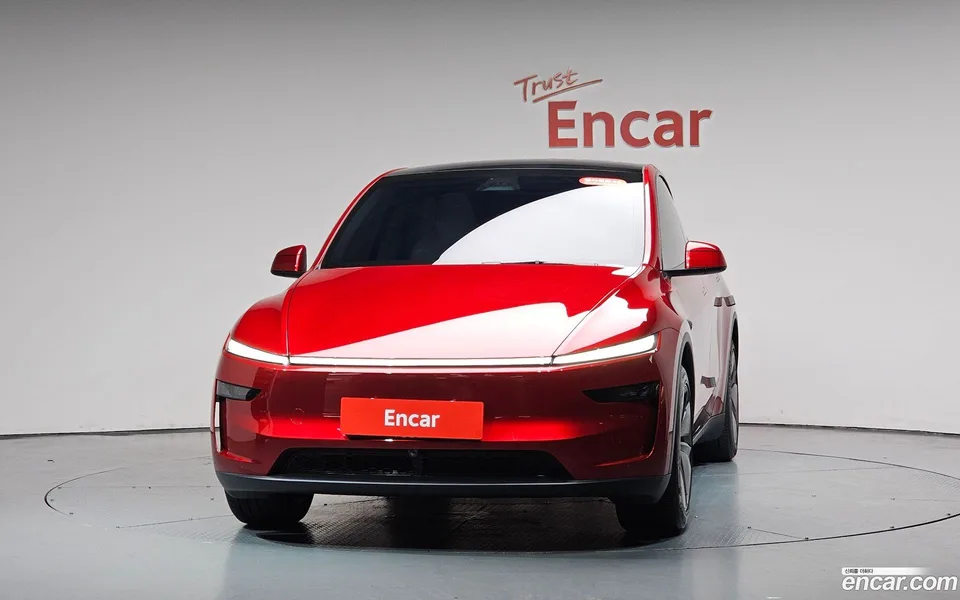 Tesla Model Y RWD 2025 — thumbnail 3