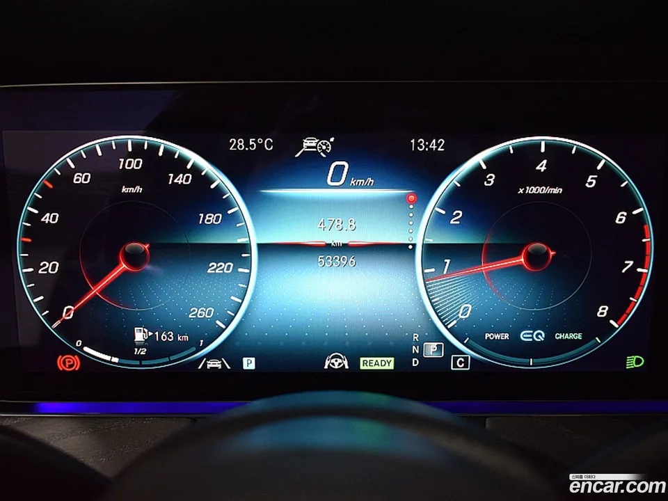 Mercedes-Benz E-Class E350 4MATIC AMG Line 2022 — thumbnail 4