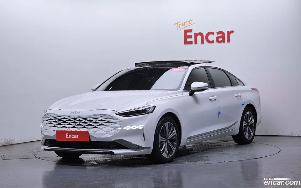 Kia K8 Hybrid 2024 — photo 1, buy with delivery to Moscow