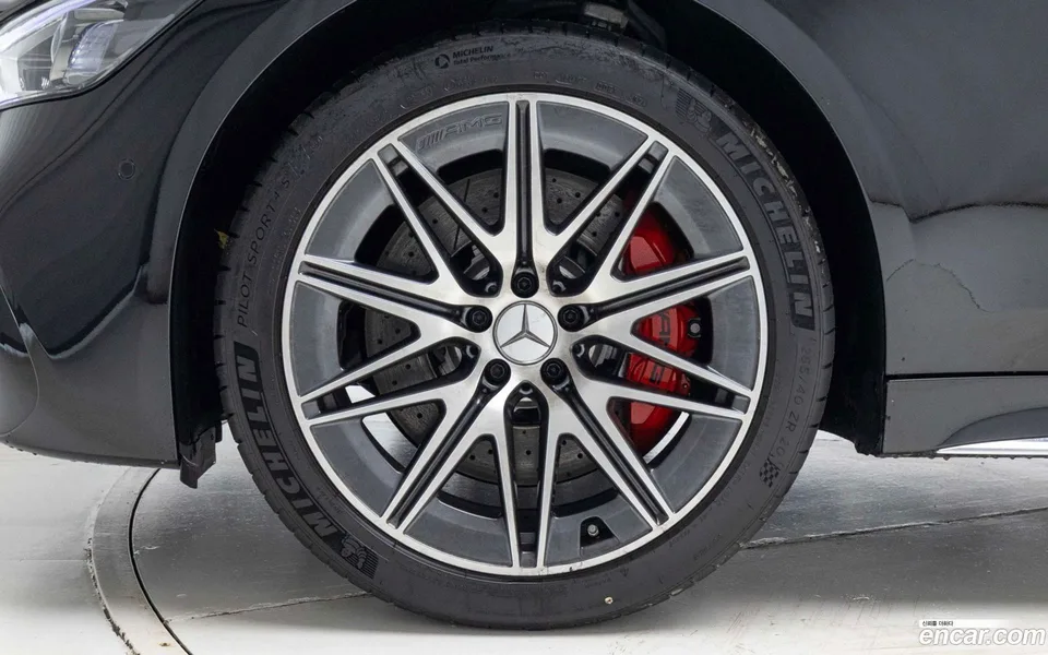Mercedes-Benz AMG GT 4 43 4MATIC+ 2025 — thumbnail 2