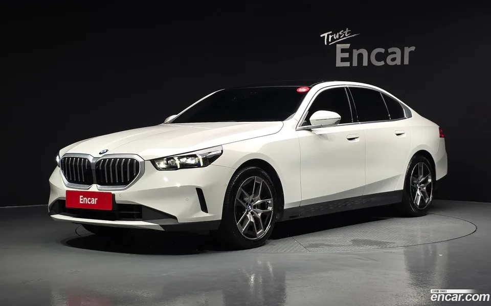 BMW 5 Series 2023