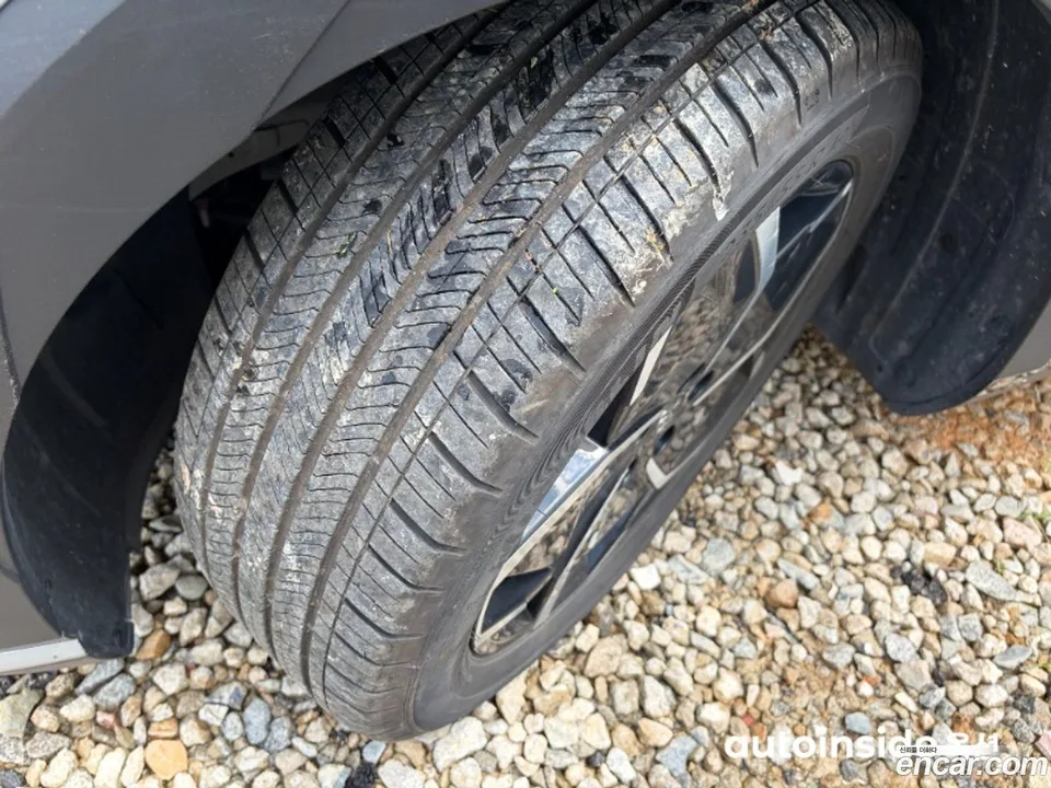 Hyundai Ioniq 5 2024 — thumbnail 5