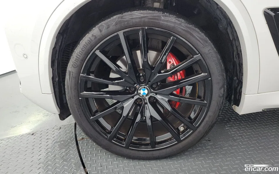 BMW X5 xDrive 40d M 2025 — thumbnail 5