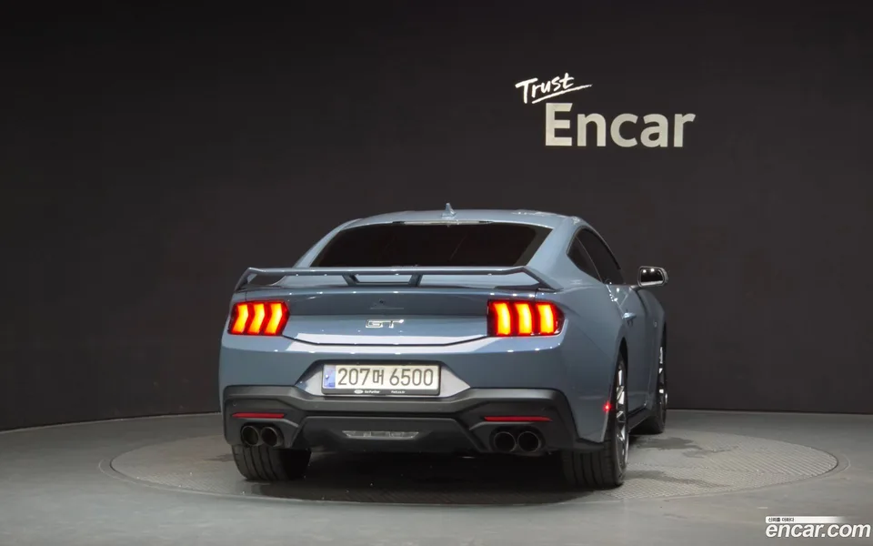 Ford Mustang 5.0 GT 2024 — thumbnail 4
