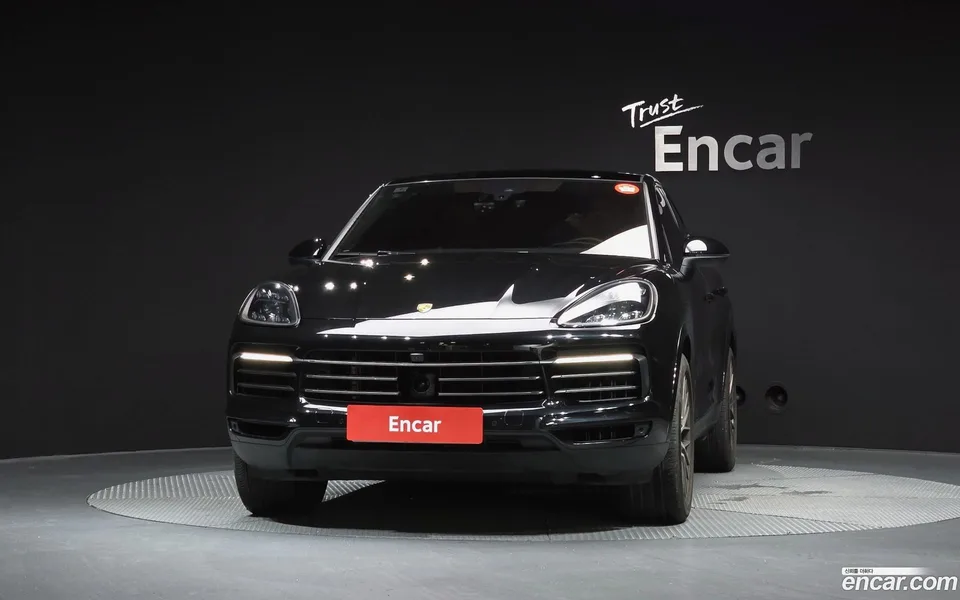 Porsche Cayenne 3.0 2023 — thumbnail 3