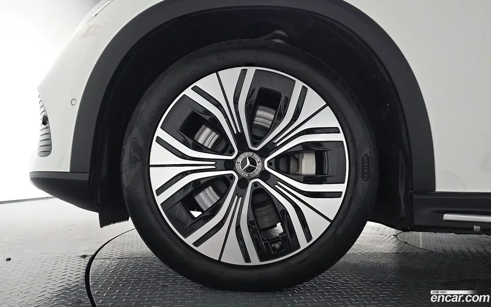 Mercedes-Benz EQE SUV EQE350 4MATIC 2023 — thumbnail 2