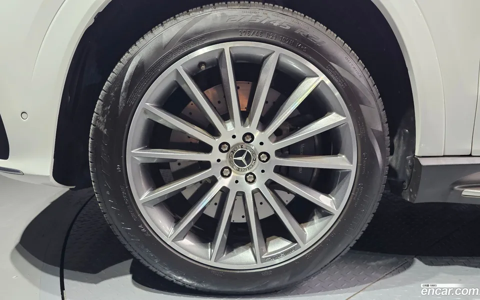 Mercedes-Benz GLE-Class GLE450 4MATIC 2024 — thumbnail 2