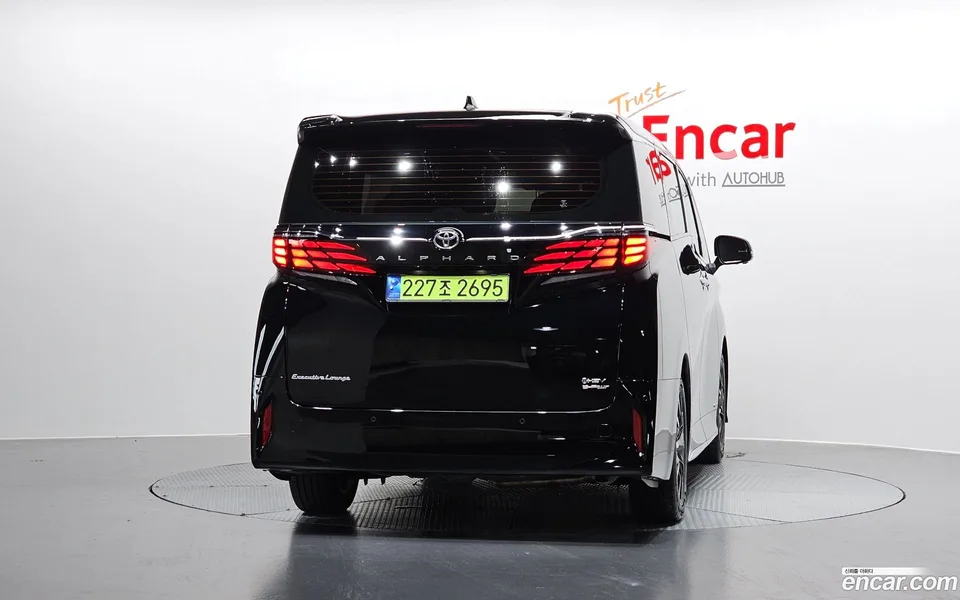Toyota Alphard 2.5 HEV AWD 2024 — thumbnail 4