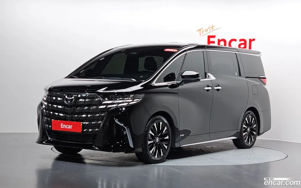 Toyota Alphard 2.5 HEV AWD 2024 — photo 1, buy with delivery to Moscow