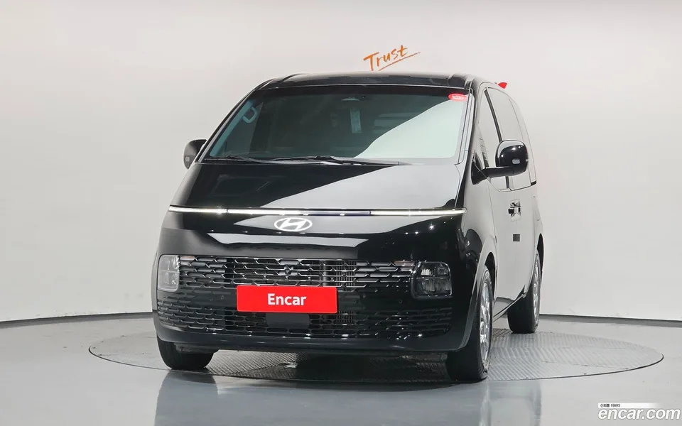Hyundai Staria 3 2025 — миниатюра 3