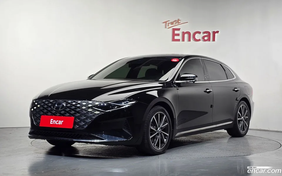 Hyundai Grandeur IG 2.5 2022 — photo 1, buy with delivery to Moscow