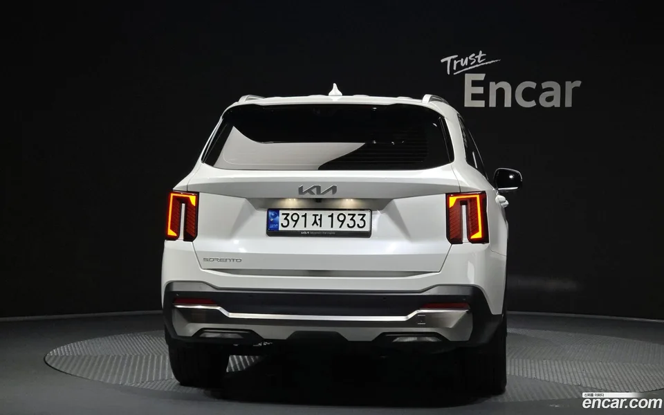 Kia Sorento 2.5T 2WD 2023 — thumbnail 4