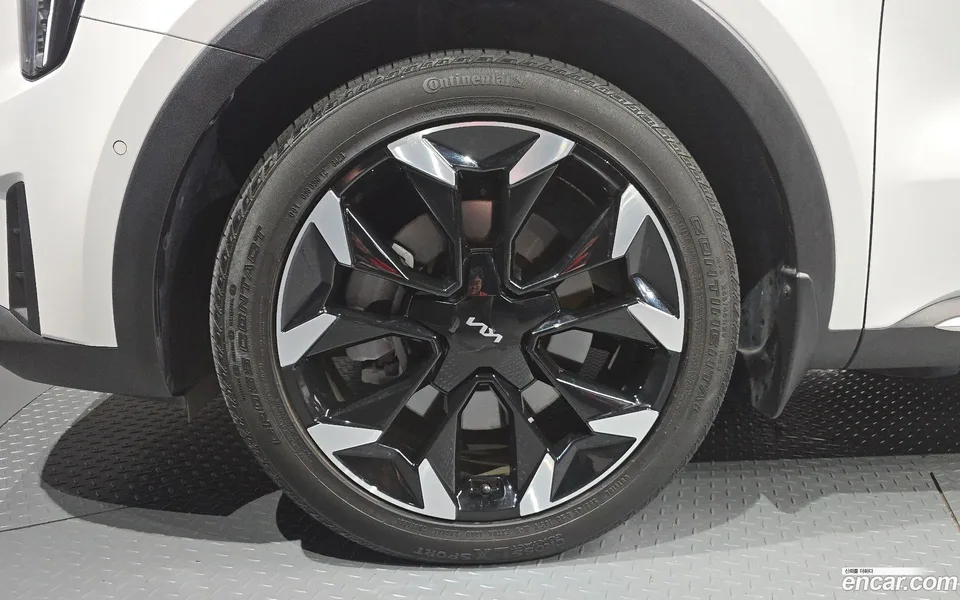 Kia Sorento 2.5T 2WD 2023 — thumbnail 5