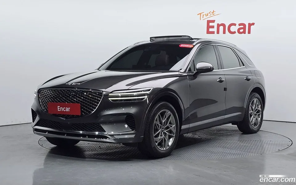 Genesis GV70 2.5T 2WD 2023 — photo 1, buy with delivery to Moscow