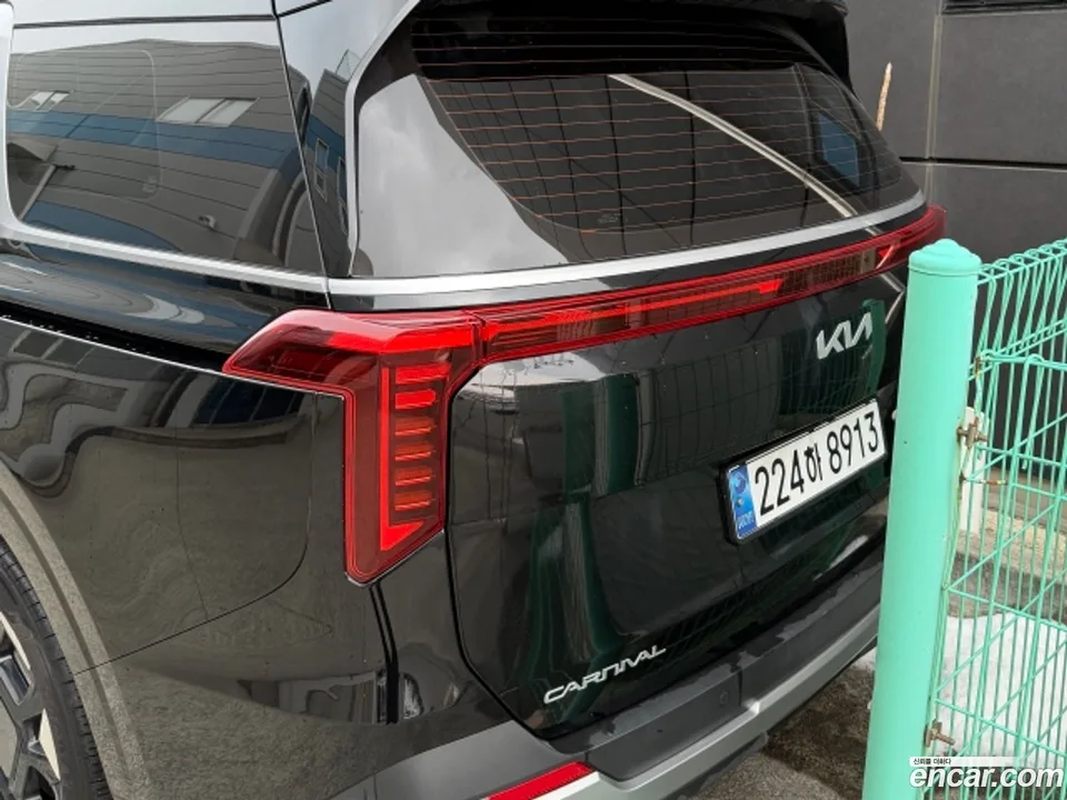 Kia Carnival HEV 9 2025 — thumbnail 4