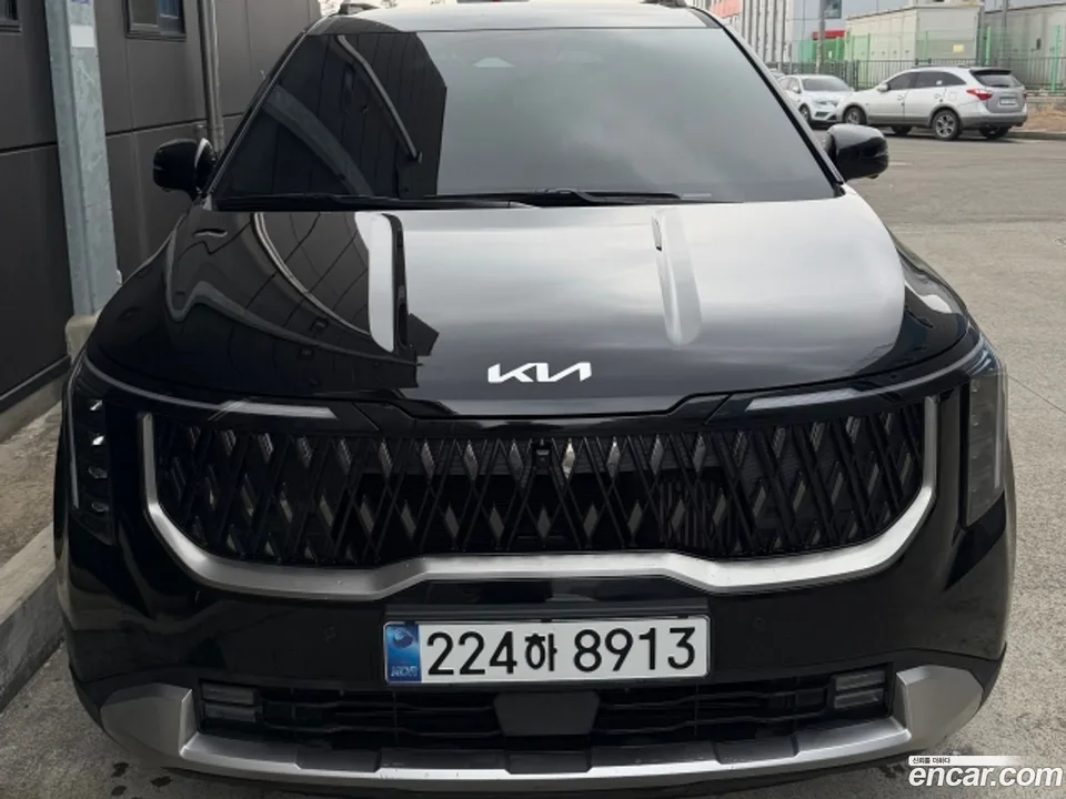 Kia Carnival HEV 9 2025 — photo 1, buy with delivery to Moscow