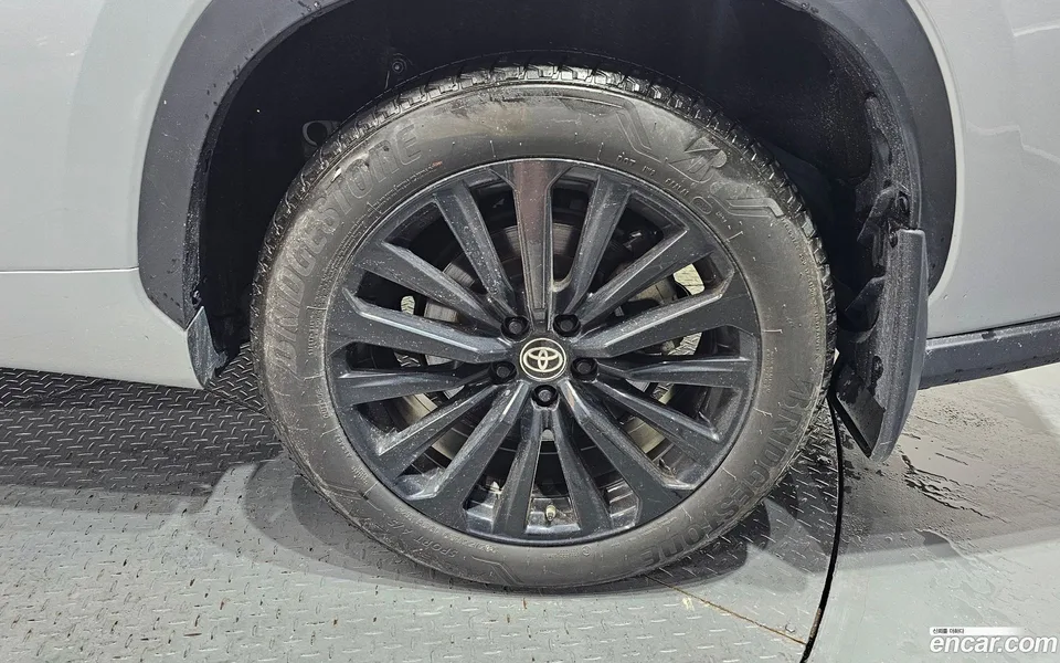 Toyota 4 2.5 4WD 2023 — thumbnail 5