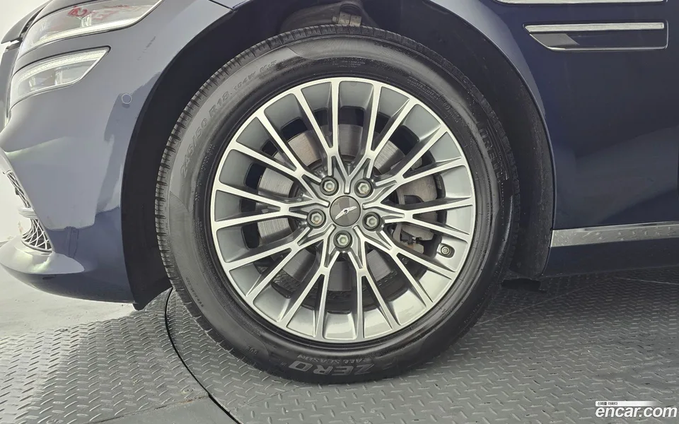 Genesis G80 2.5 AWD 2023 — thumbnail 2
