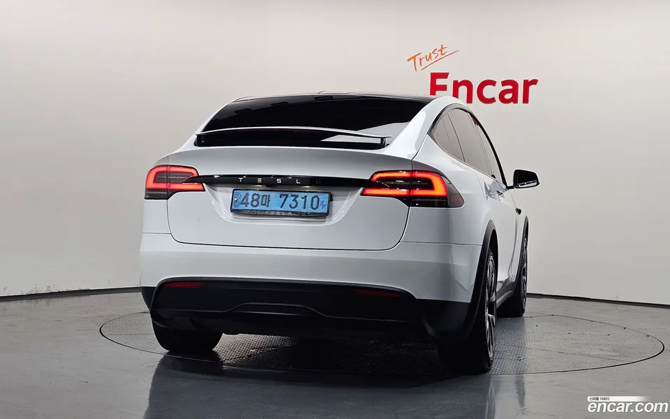 Tesla Model X AWD 2023 — thumbnail 4