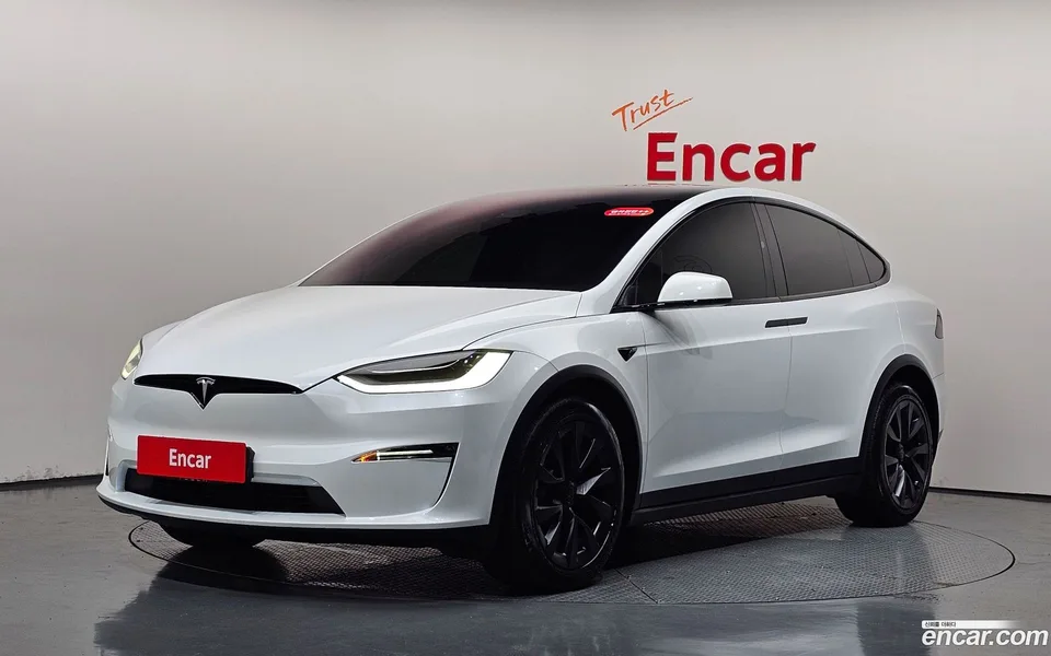 Tesla Model X AWD 2023 — photo 1, buy with delivery to Moscow